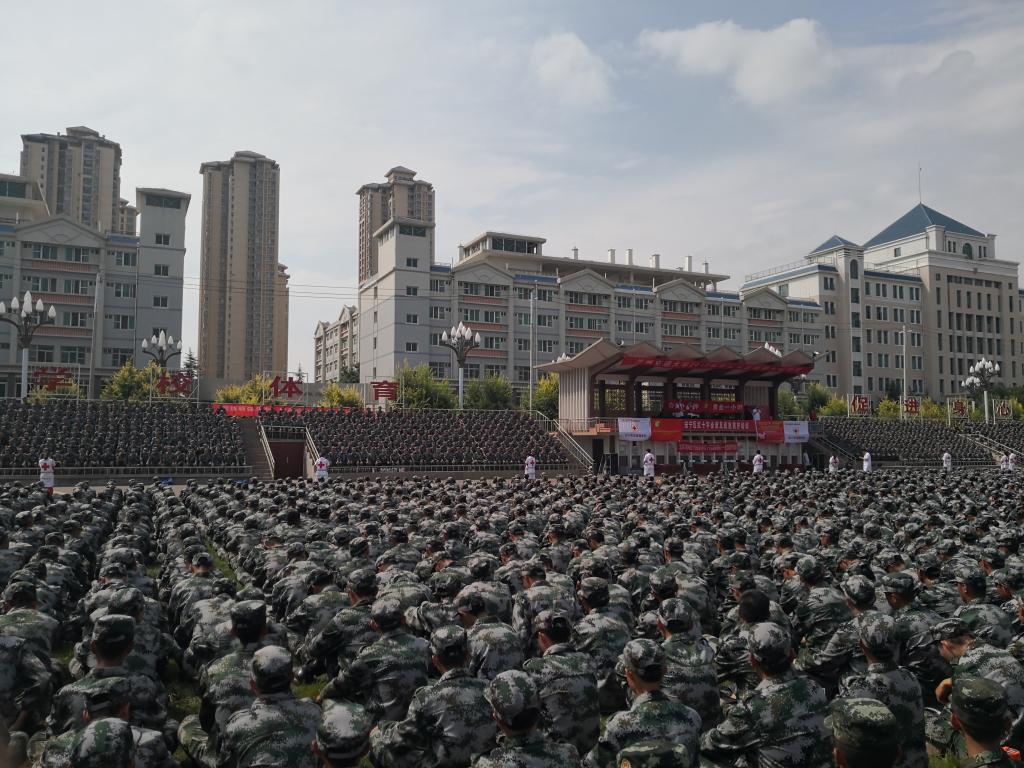 学校开展2019级本科生应急安全教育培训