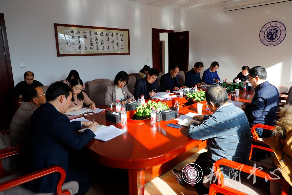 校党委书记杨子江督导检查马克思主义学院、党（校）办、党委组织部等单位党史学习教育专题民主生活会