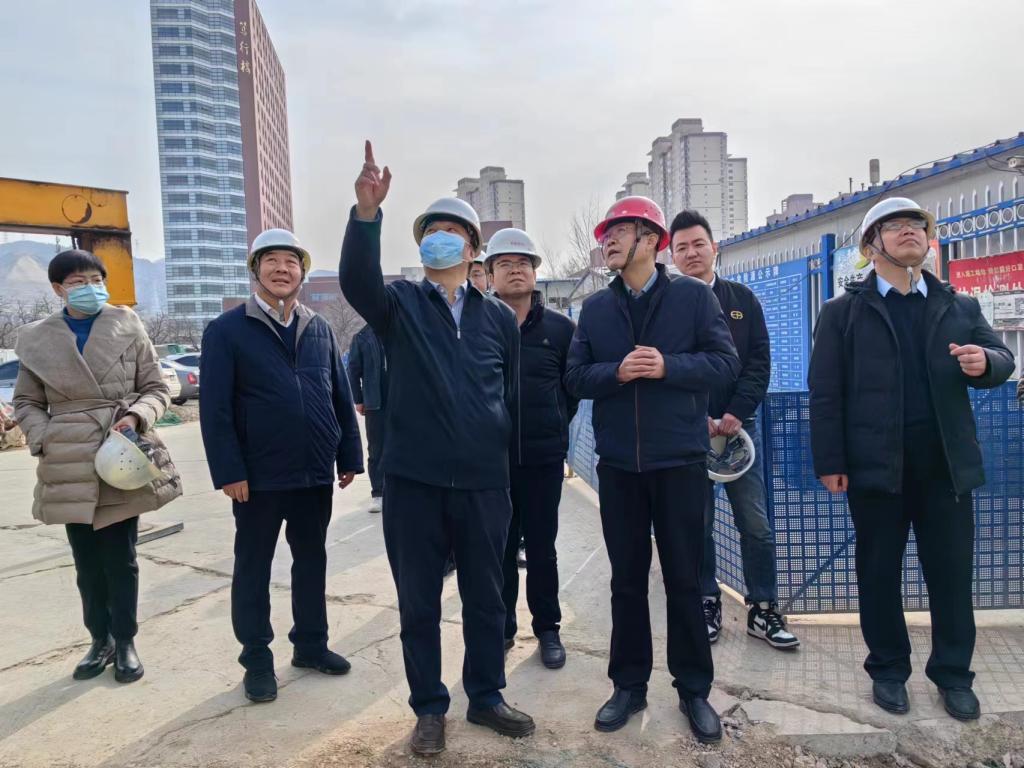 校领导检查我校在建项目建设情况