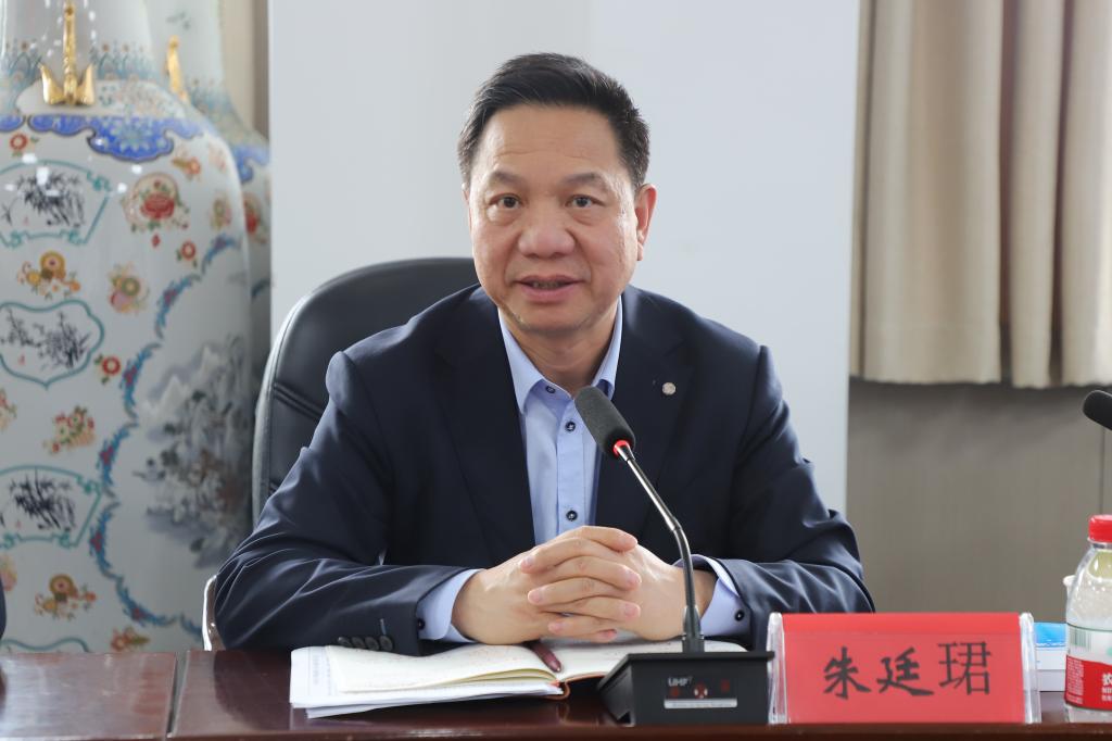 陈光武对各学院在专业建设工作中作出的贡献表示感谢,希望各学院继续