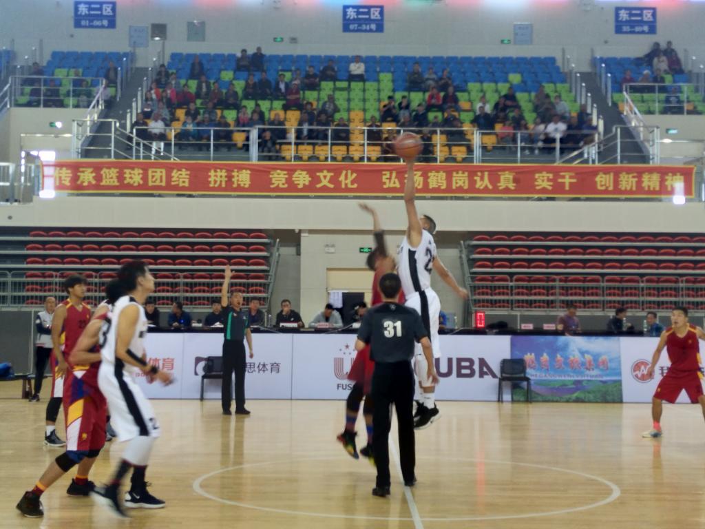 我校男篮在第21届中国大学生篮球三级联赛（北方赛区）中再获佳绩