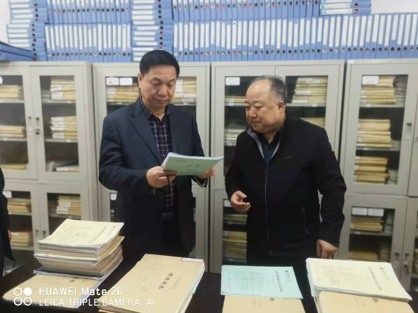 校领导深入经济管理学院调研