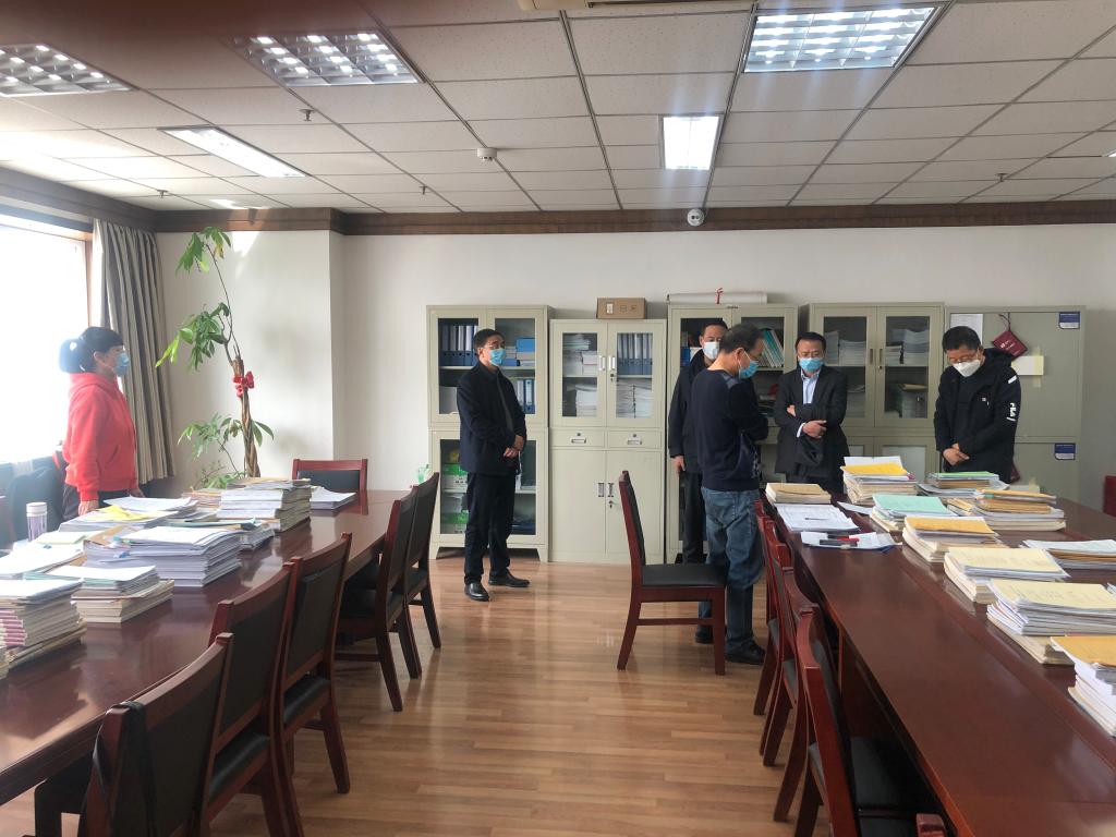 校领导深入一线检查指导本科教学工作