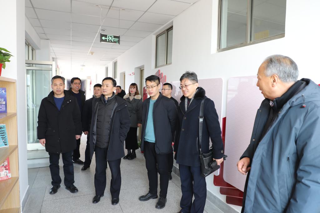 省社科联副主席崔建伟调研我校马克思主义学院