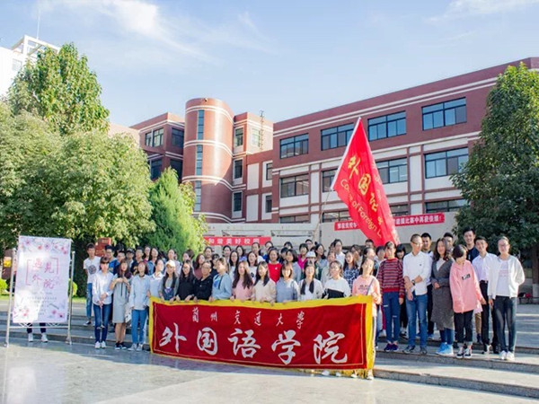 外语学院举办 “青春正激昂，献礼十九大”2017年团学干部系列培训