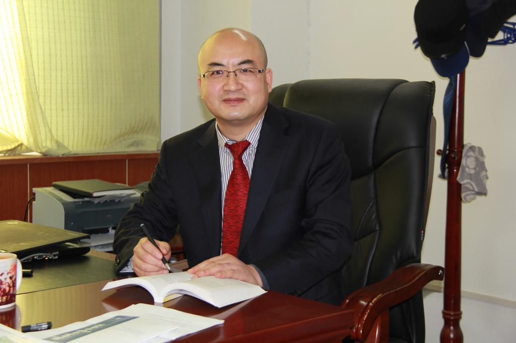 喜报！我校闫浩文教授荣获“全国五一劳动奖章”