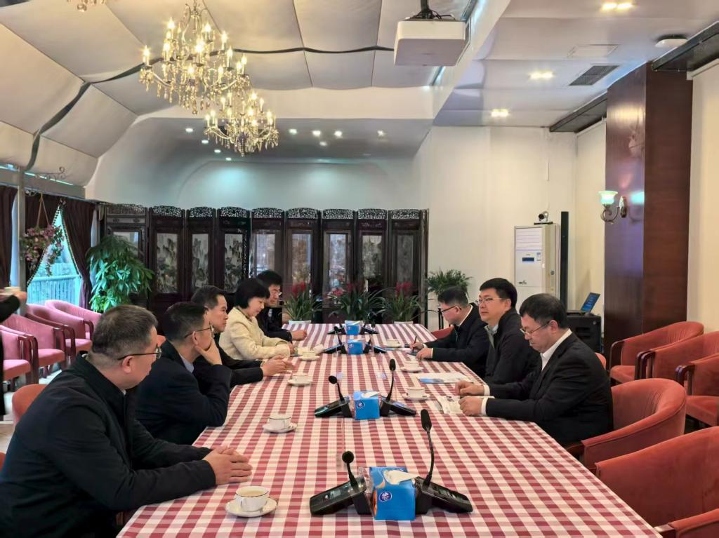 学校领导带队赴成都地区开展校企合作交流