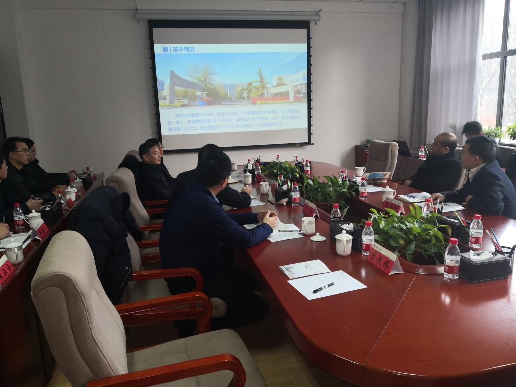 甘肃省科技厅党组书记、厅长张世荣一行来我校考察调研