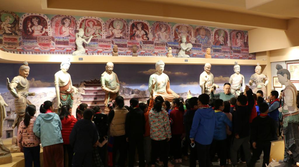 兰州交通大学“敦煌彩塑制作技艺”传承基地举办敦煌彩塑非物质文化遗产展示开放活动