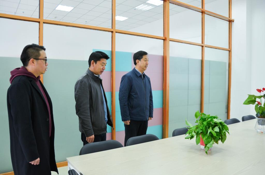 马军党副校长视察北校区学生活动阵地建设情况