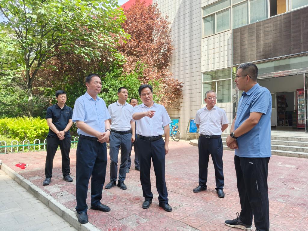狄生奎一行调研暑期重点项目工作进展情况