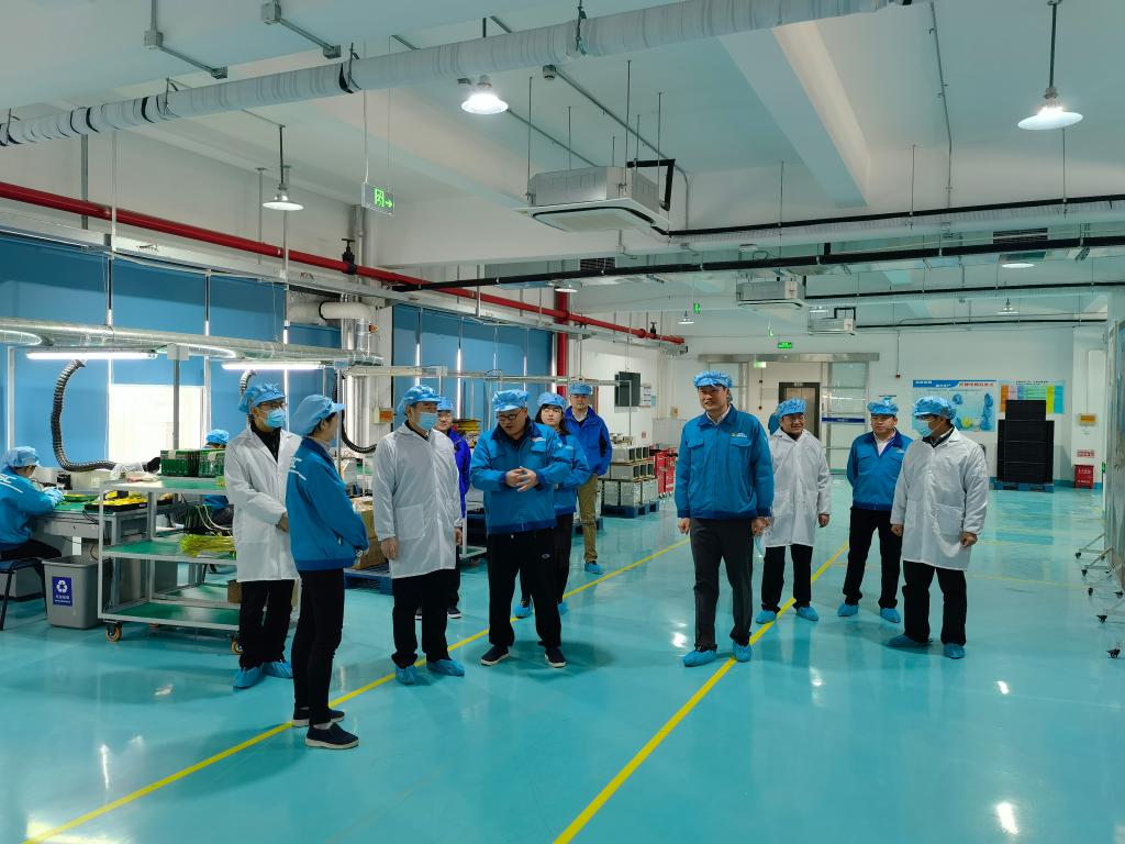 副校长党建武带队赴上海铁路通信有限公司开展科技合作与交流