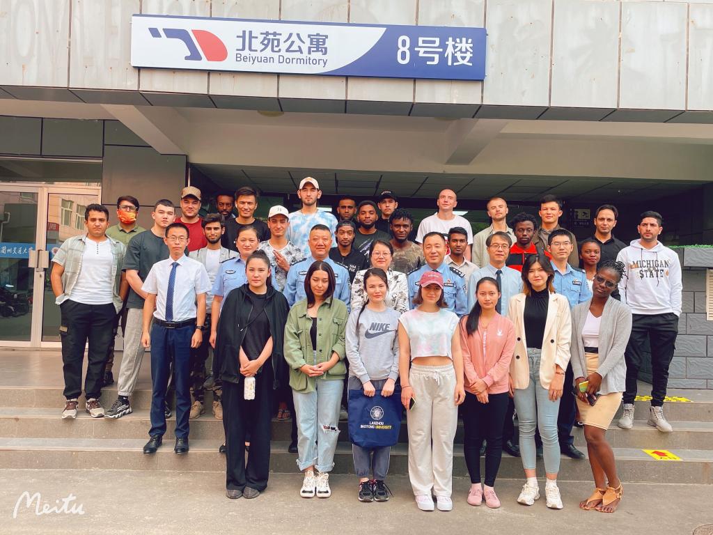 学校举行2021级来华留学生开学典礼暨入学教育系列活动