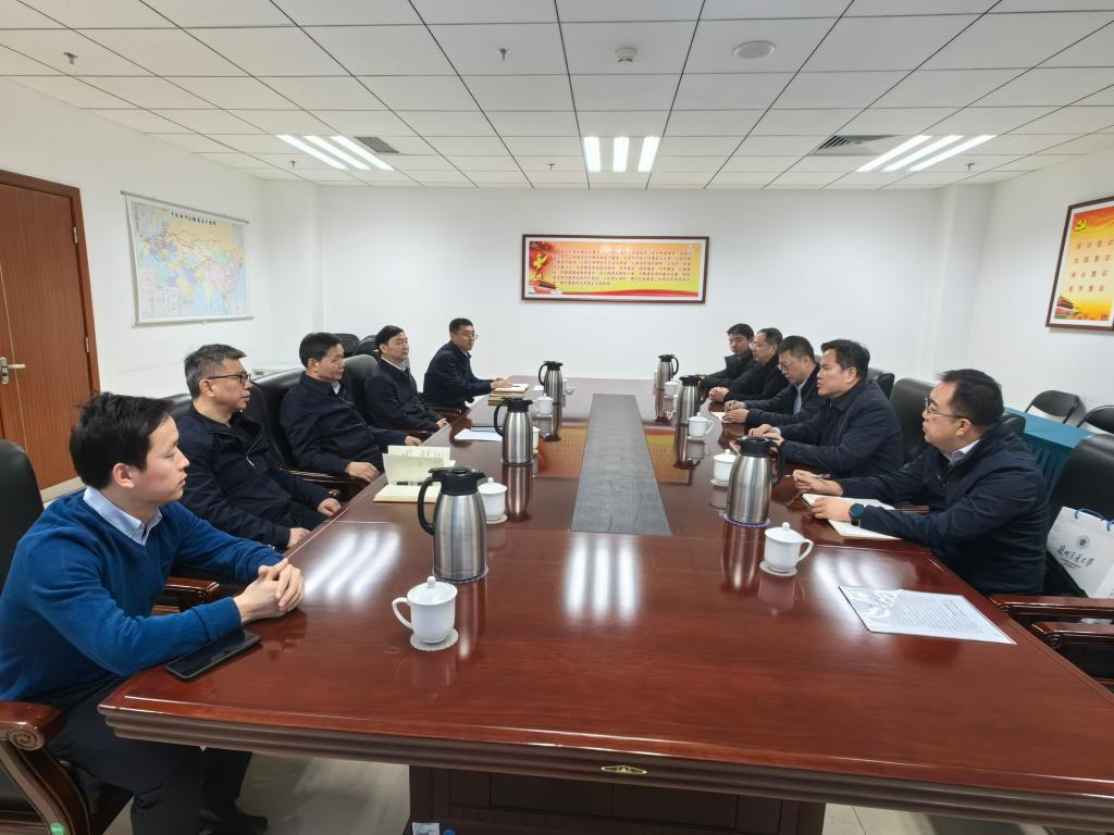狄生奎一行拜会国家铁路局领导