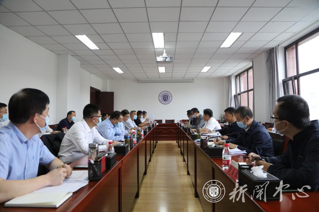 学校党委常委会召开会议传达学习习近平总书记重要讲话精神安排部署新学期工作