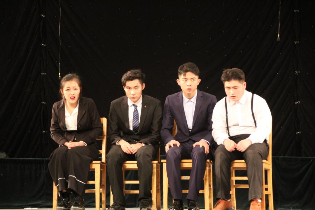 晨曦话剧社小剧场演出闪耀校园