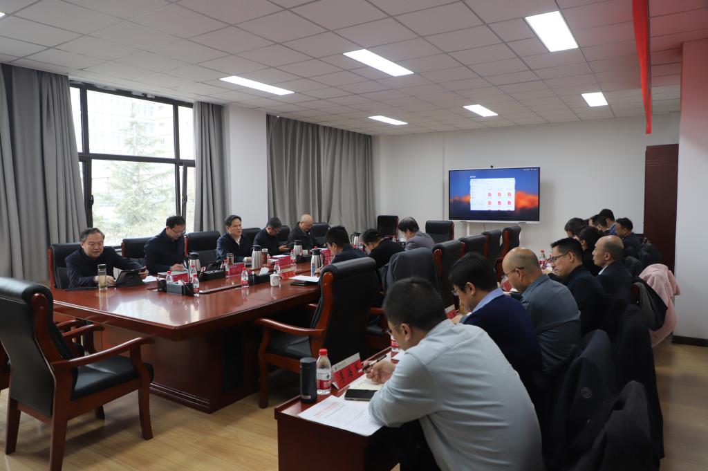 学校召开校党委常委会会议研究部署新学期重点工作