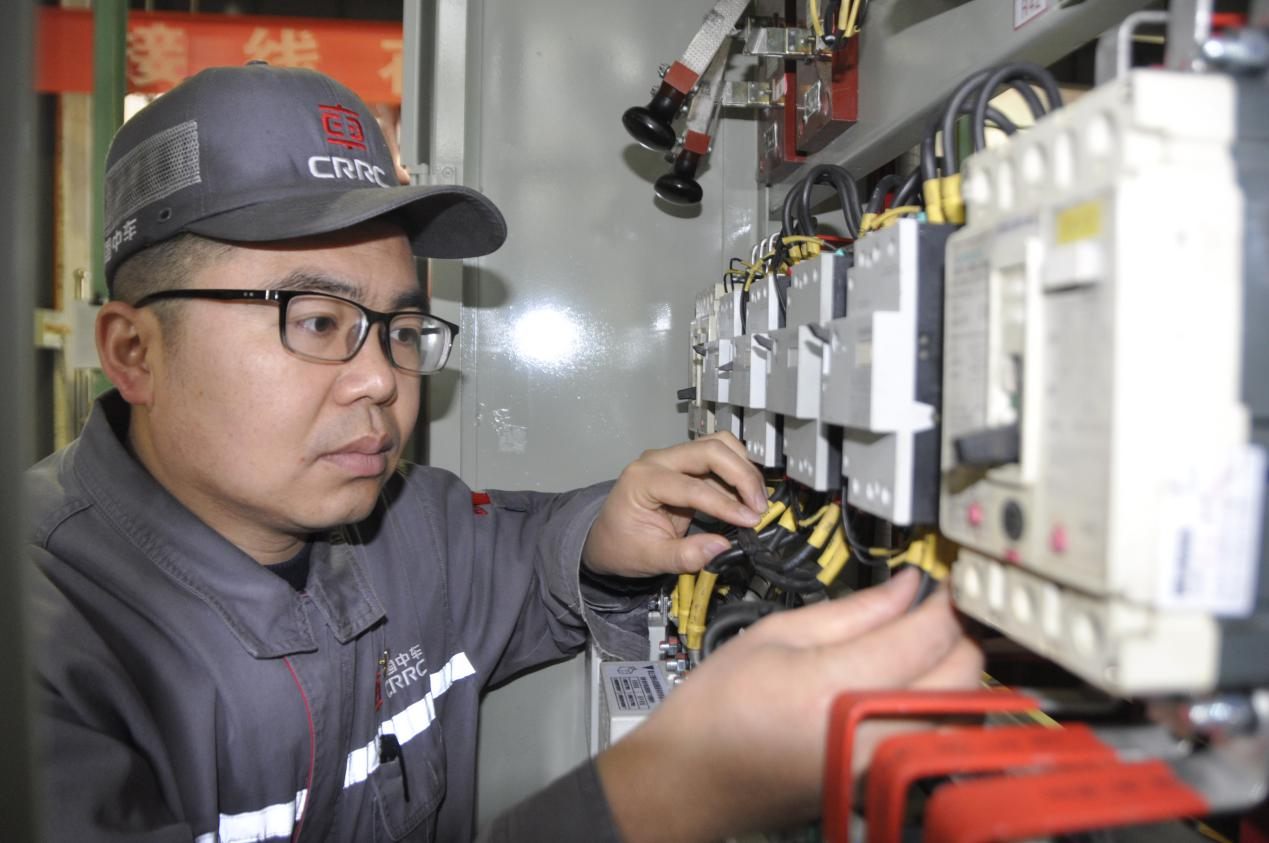 【校友风采】我校车辆08级校友宋耀荣获得2021年“全国五一劳动奖章”