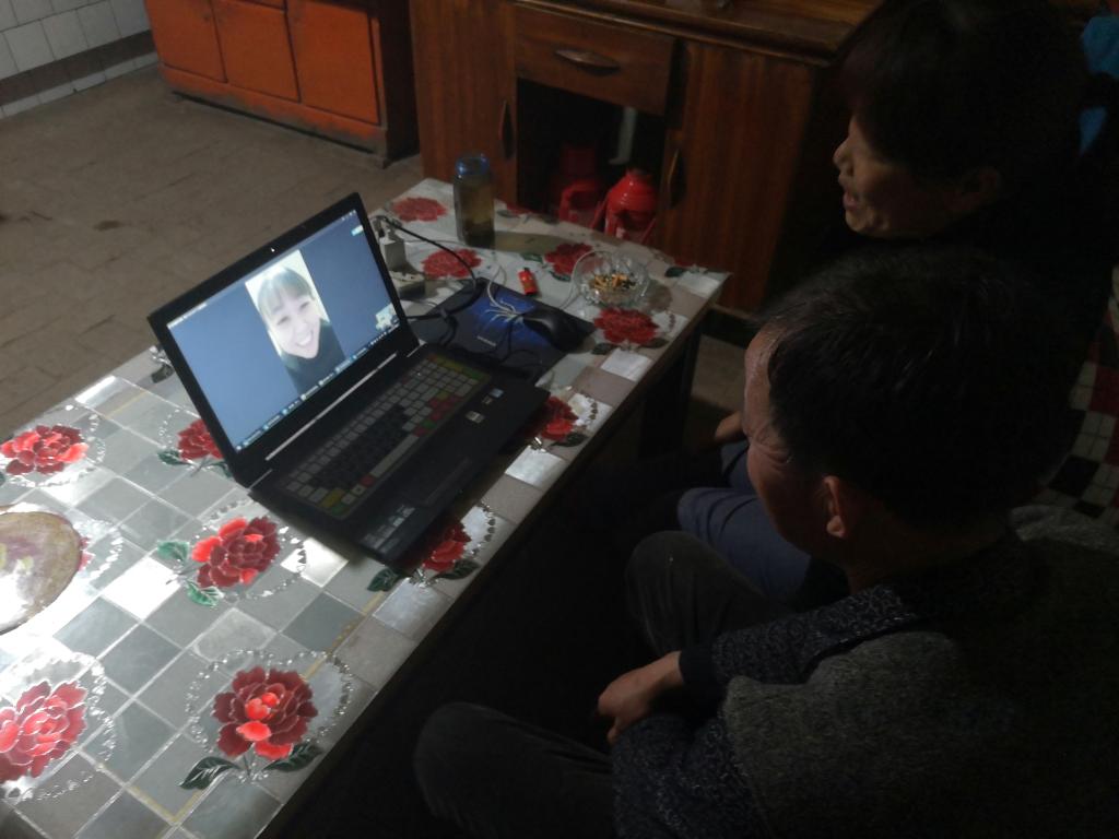 土木工程学院开展“云端”送温暖活动