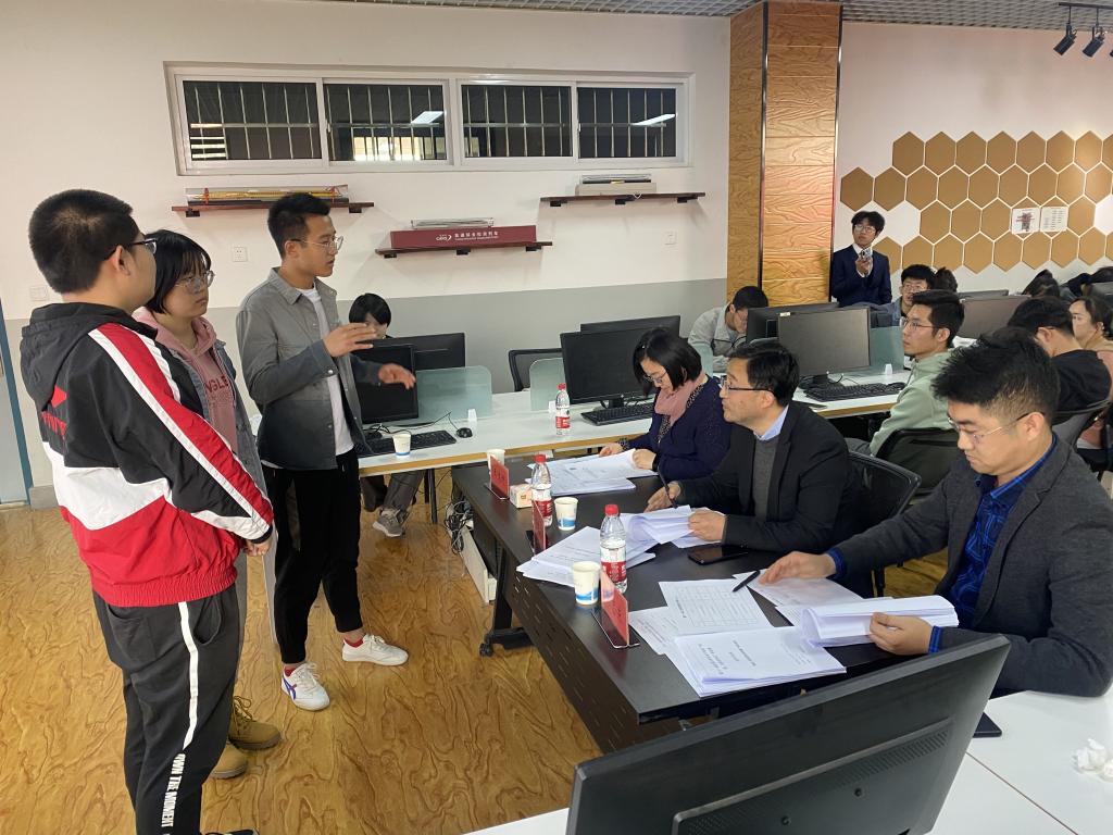 学校举行第十一届全国大学生电子商务“创新、创意及创业”挑战赛校级选拔赛