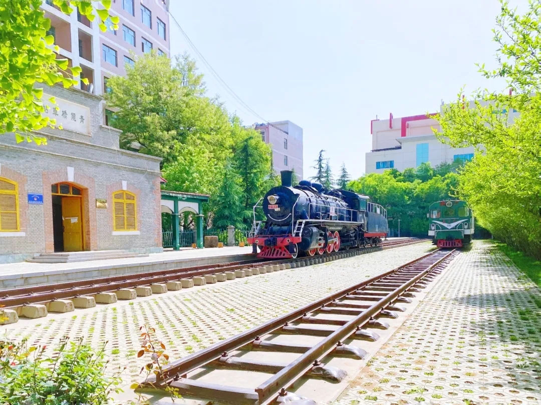 我校天佑铁路主题展览馆被授予“全国铁路科普教育基地”