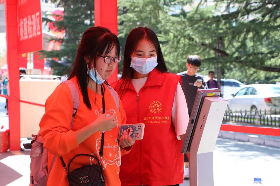 【党史学习教育】我为同学做件事——兰州交通大学学生会迎新纪实