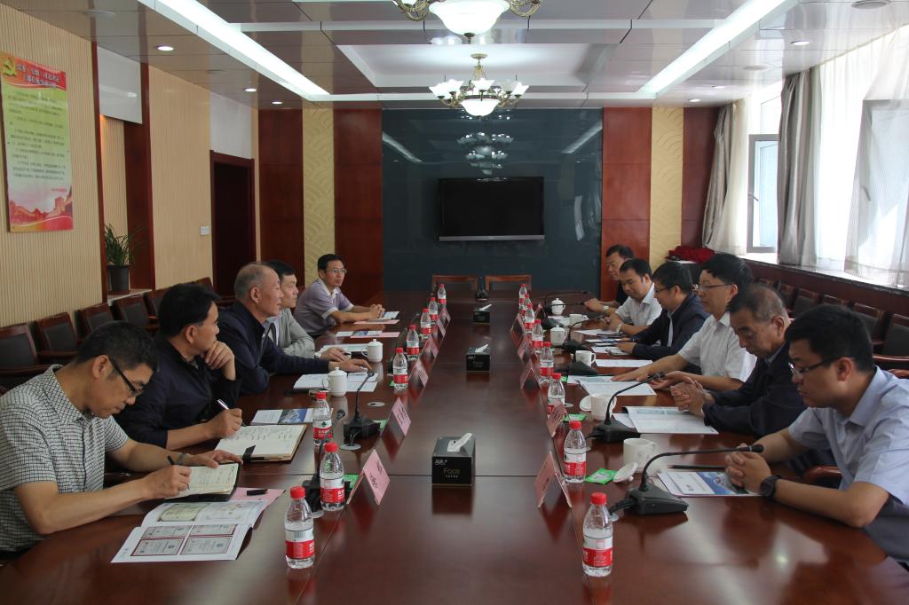 校党委书记杨子江一行赴中国铁路青藏集团有限公司调研