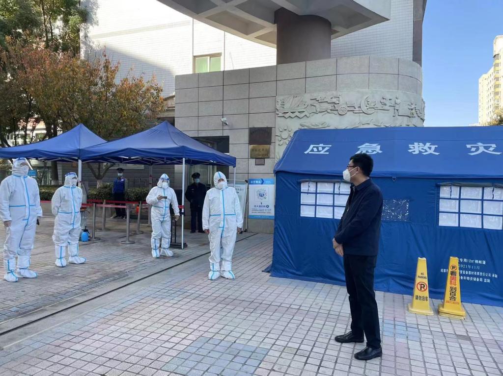 “疫”路同行 感谢有你——校领导携国家大学科技园捐赠物资慰问抗疫一线教职工