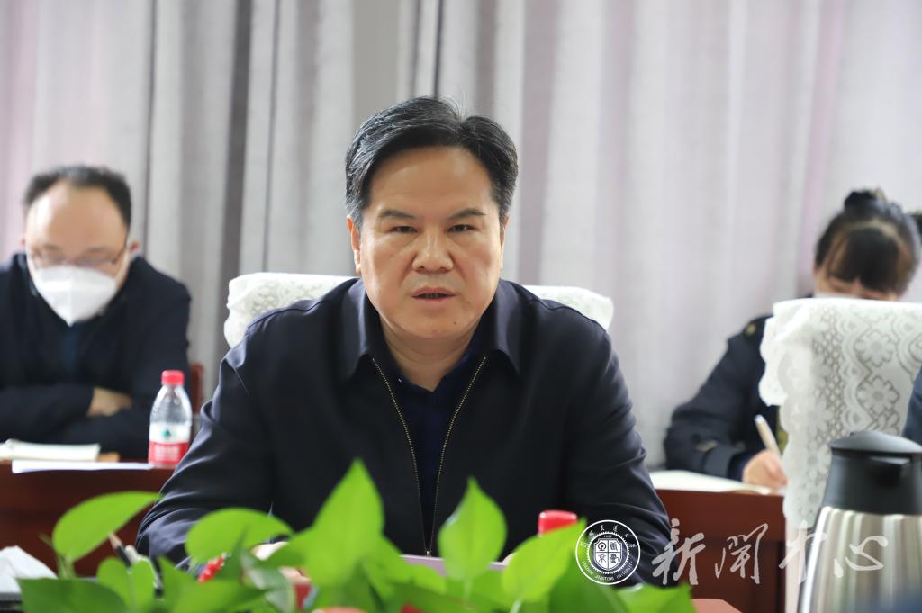 学校召开党委常委会扩大会议专题研究部署疫情防控工作