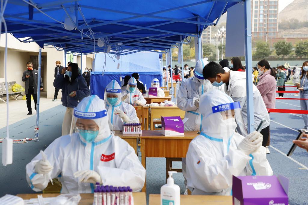 【抗疫故事】兰州交大最温暖的暖——致敬每一位奋战在抗疫前线的医护人员