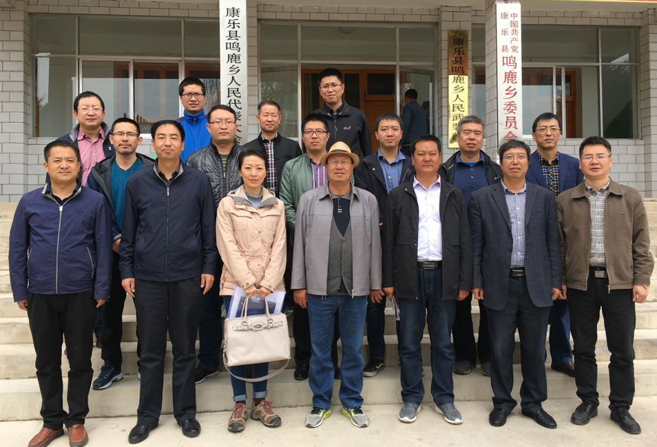 学校新一批驻村帮扶队员到岗