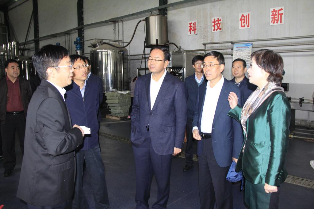 副省长张世珍考察我校科技园