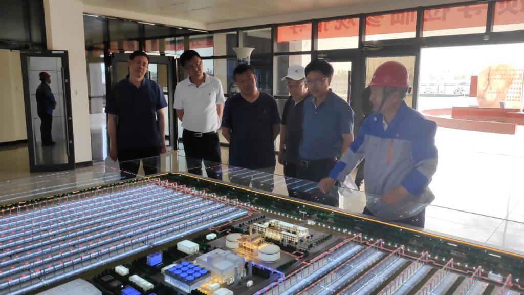 党委书记杨子江一行赴兰州大成敦煌光热电站慰问调研